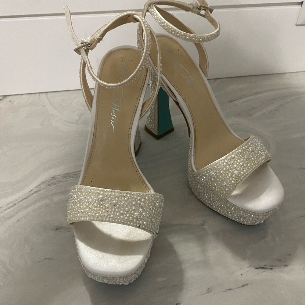 Elegant White Pearl Platform Heels with Ankle Strap